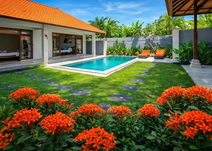 Amaluna Ii 3br Private Pool Near Center Seminyak